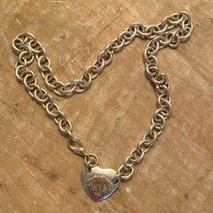 Return to Tiffany’s heart tag necklace